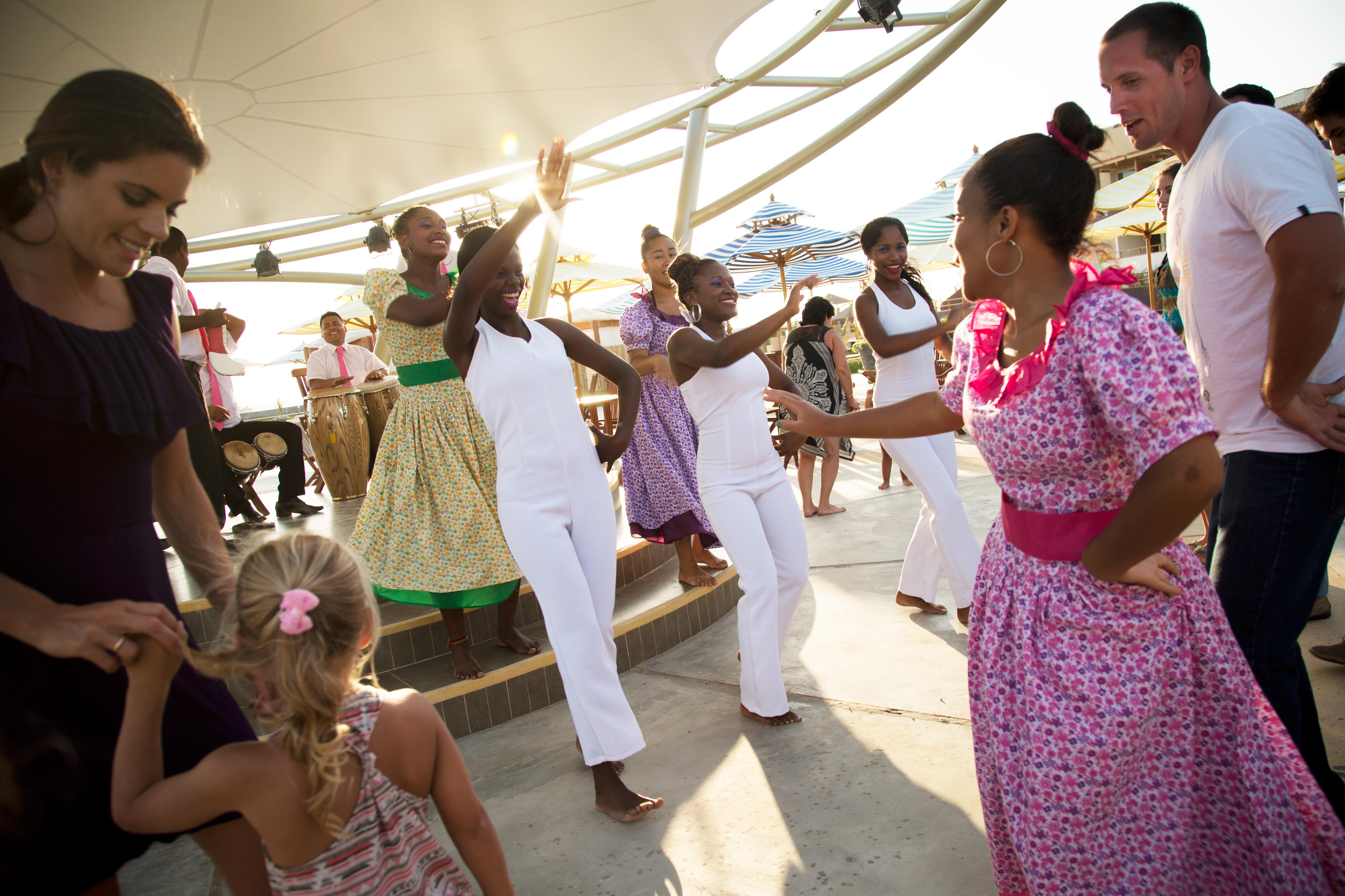 Aranwa Paracas Resort & Spa Extérieur photo A dance in the Dominican Republic